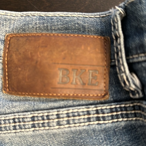 BKE Buckle Men’s Jeans, Derek, Bootleg, 38R, Like New!!Worn Only Once Or Twice - Picture 3 of 9